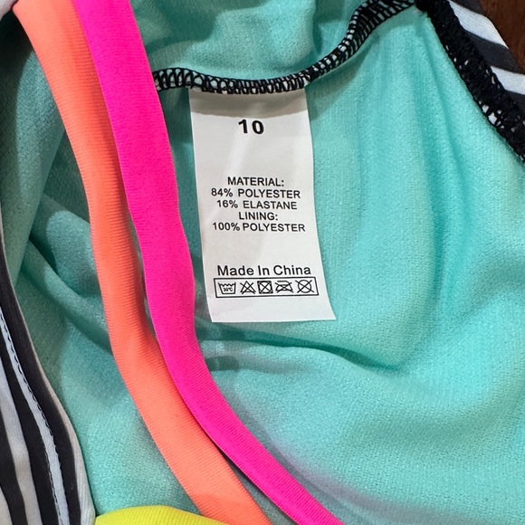 Girls Size 10 Colorful Fish Scales Print Heart Criss Cross Strap 1Piece Swimsuit - Picture 9 of 10